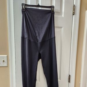 Maternity leggings